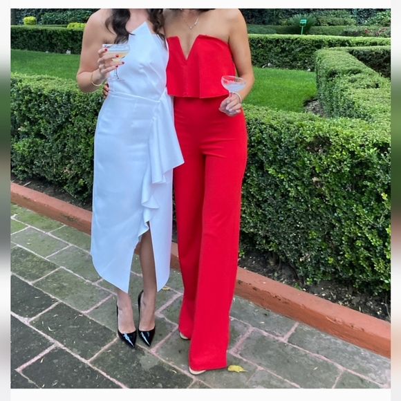 Lulu's Power of Love Red Strapless Jumpsuit Fitted Flared Leg NWT MED - Picture 14 of 16